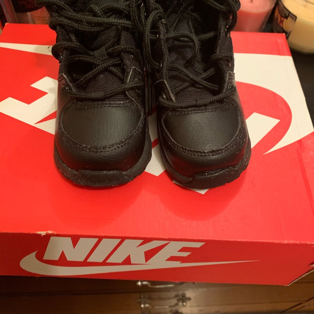 Acg boots  Nike